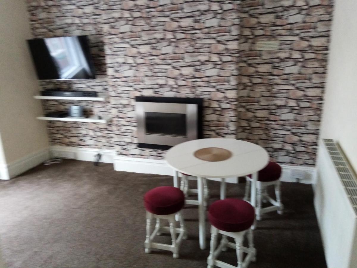 Puffin Holiday Apartments Бридлингтън Екстериор снимка