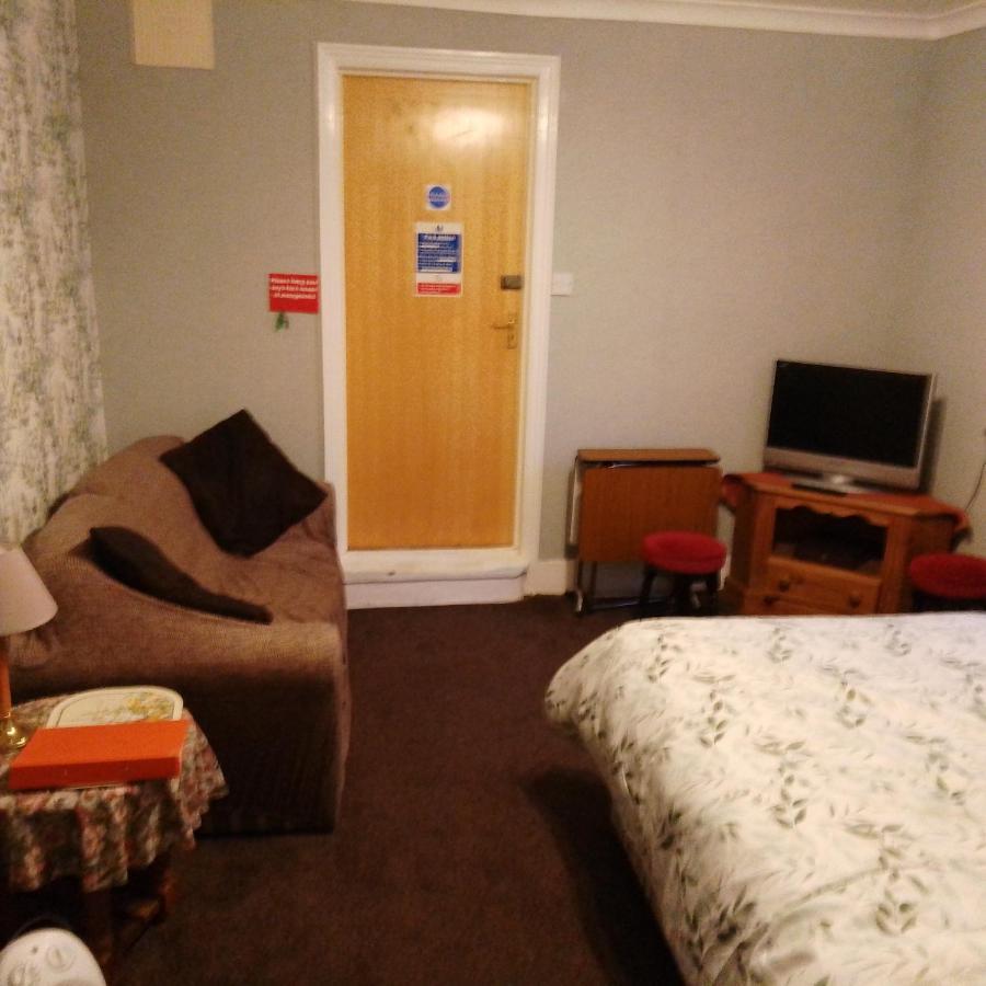 Puffin Holiday Apartments Бридлингтън Екстериор снимка